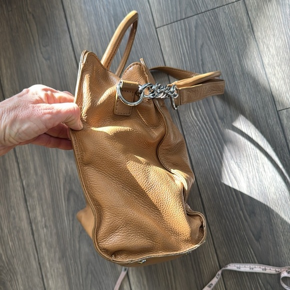 Michael Kors XL Hamilton Crossbody satchel Handbag tan pebble Leather chain - Picture 15 of 16